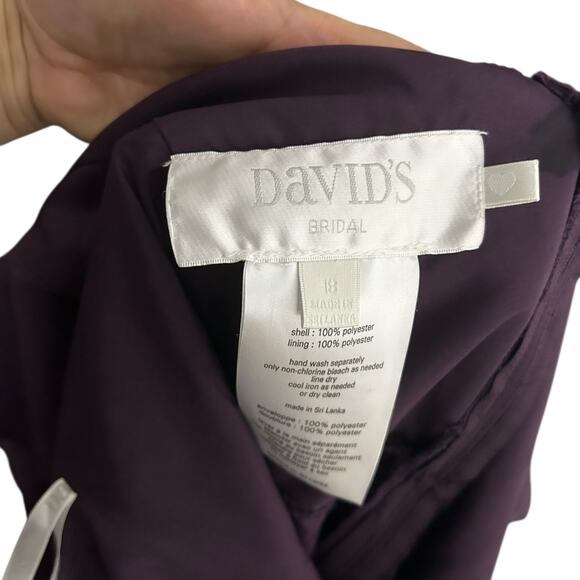 David’s Bridal Full Skirt Flutter Sleeve Bridesmaid Dress Purple Plum 18 - Picture 5 of 6